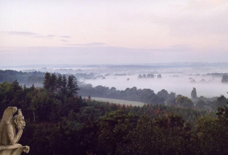 Chateau De Peufeilhoux Vallon-en-Sully Luaran gambar