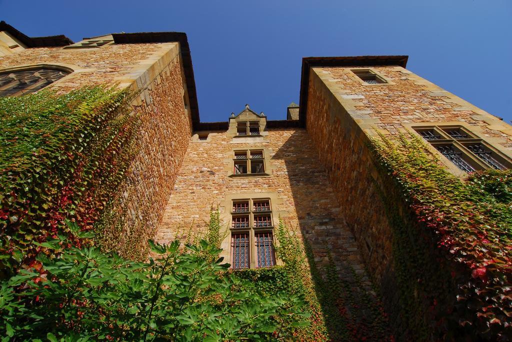 Chateau De Peufeilhoux Vallon-en-Sully Luaran gambar